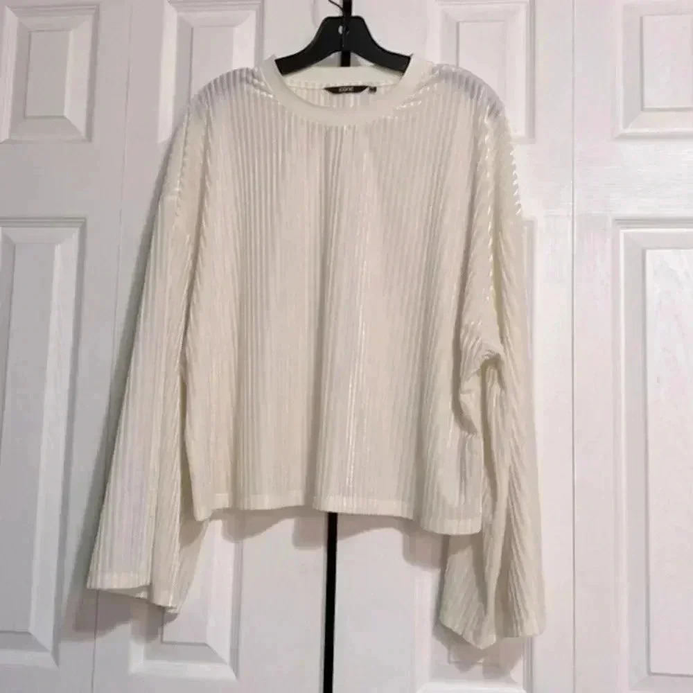 Iconic cream long sleeve top shirt blouse size Large